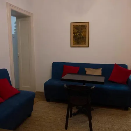 Hostel Mm5 Belgrade
